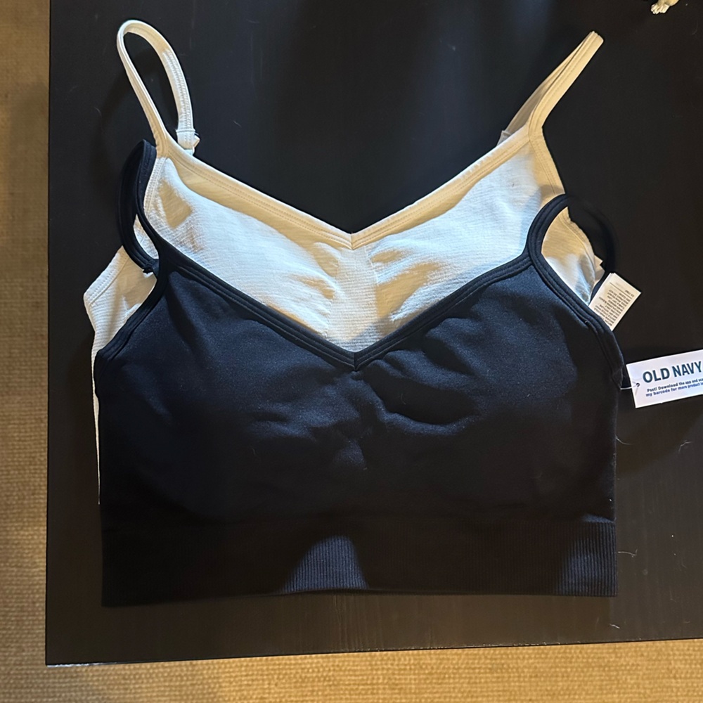 Old Navy Women's Black and Cream Sports Bras NWT
